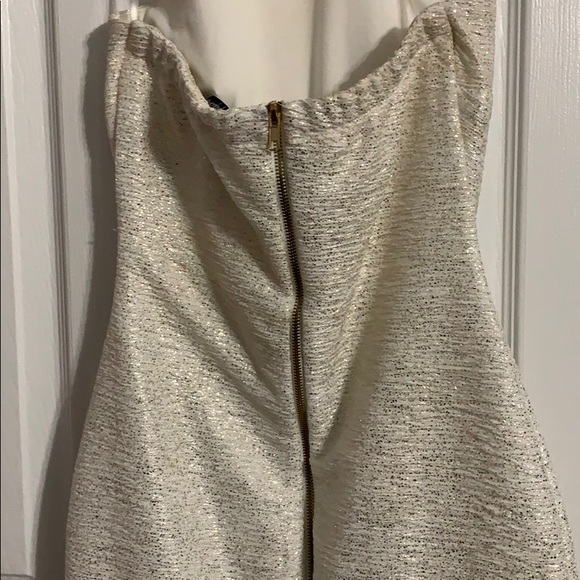 Dress - Picture 4 of 4